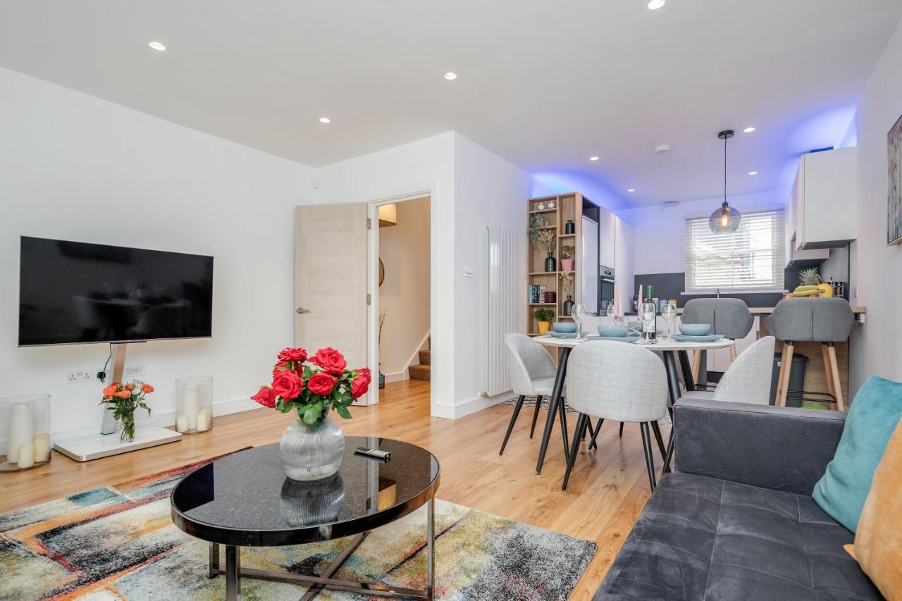 Beautiful 2 Bedrooms Split Level Fulham Apartment London Kültér fotó